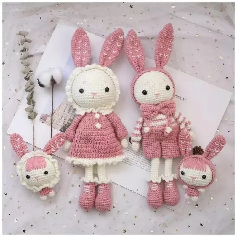 Kit Amigurumi Mamãe e Bebês Coelhinho